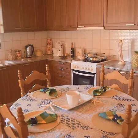 Apartment Jasmine's House In Dorizata *